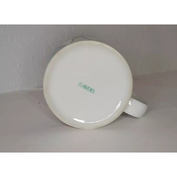 Vintage Avon Holiday Mug Santa and Reindeer Decorating Christmas Holiday Tree - Picture 5 of 5